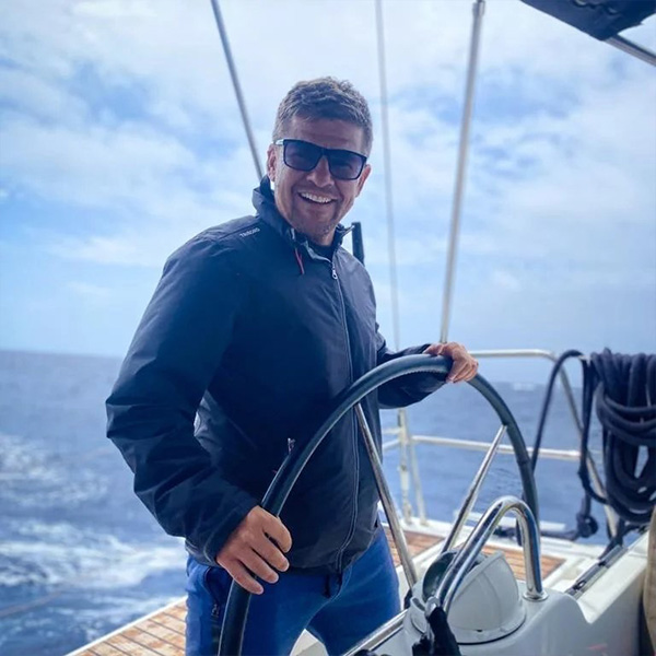 Tom&aacute;&scaron; Mart&iacute;nek